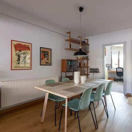 Large Cozy 3br Priv Terrace In Central Cihangir