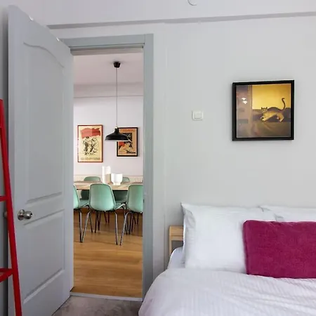 Large Cozy 3br Priv Terrace In Central Cihangir *